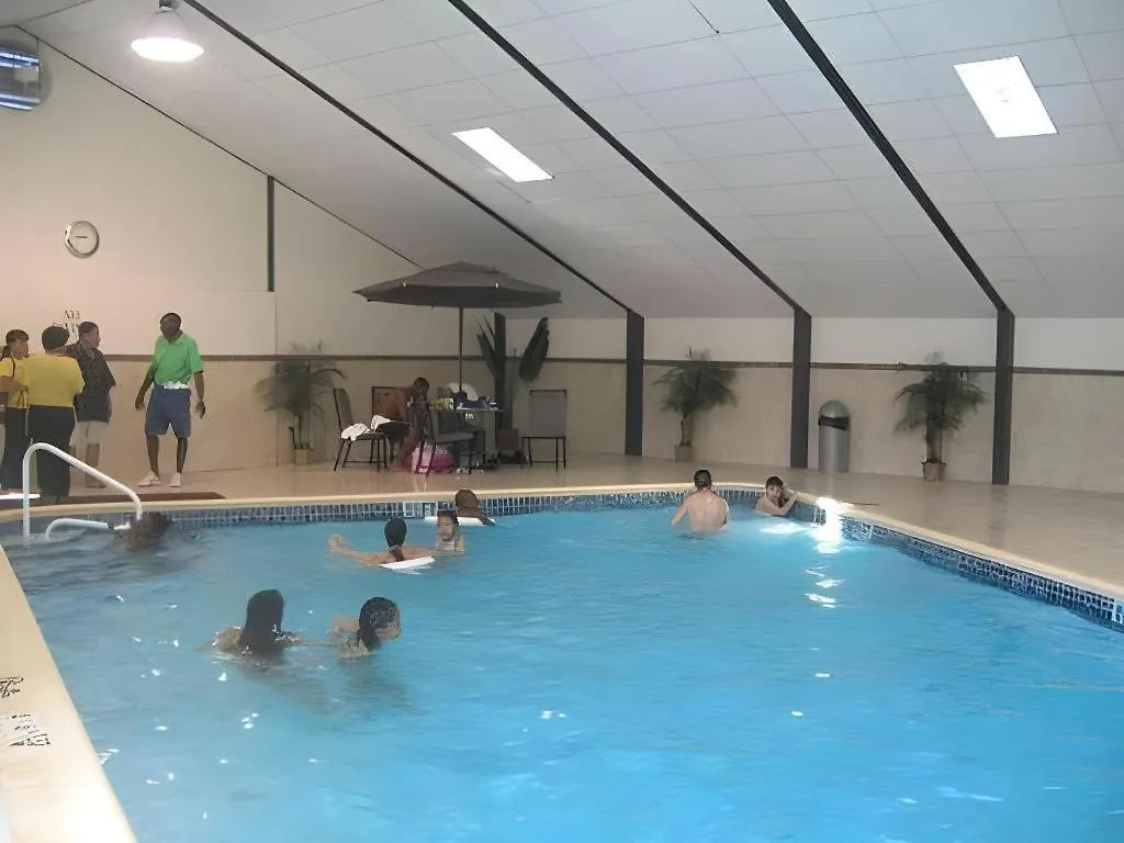 Garden Plaza Hotel Saddle Brook