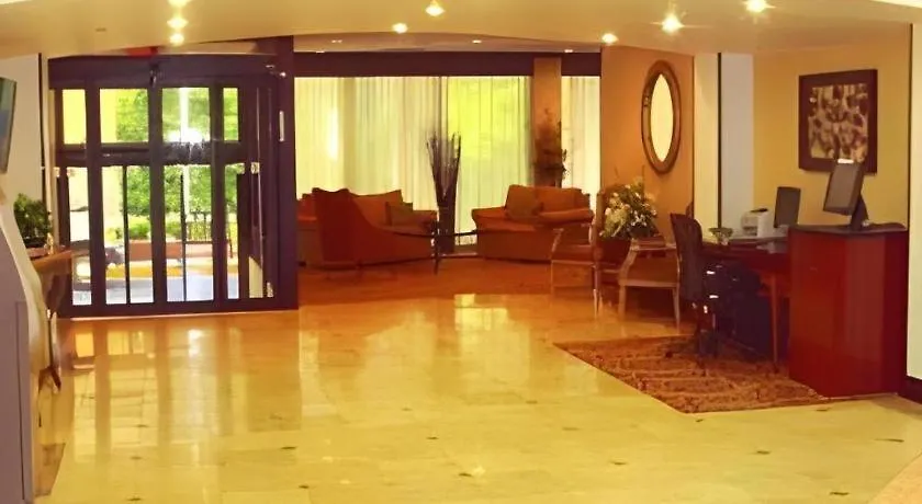 Garden Plaza Hotel Saddle Brook